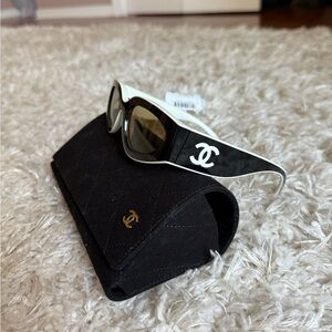 CHANEL Cateye Sunglasses